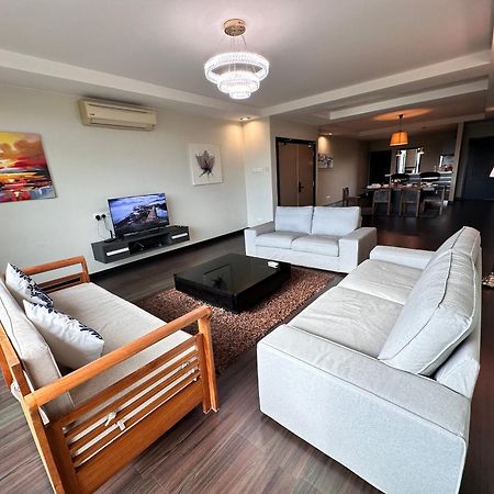 Aa Residen Luxury Condo Homestay 18Mins Walk Tanjung Aru Beach & Golf Course, Not Beach Side Resort Kota Kinabalu Kültér fotó