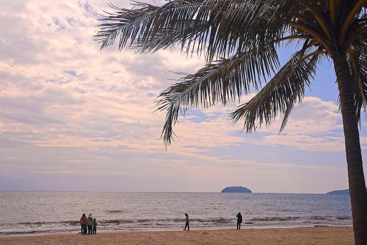 Aa Residen Luxury Condo Homestay 18Mins Walk Tanjung Aru Beach & Golf Course, Not Beach Side Resort Kota Kinabalu Kültér fotó