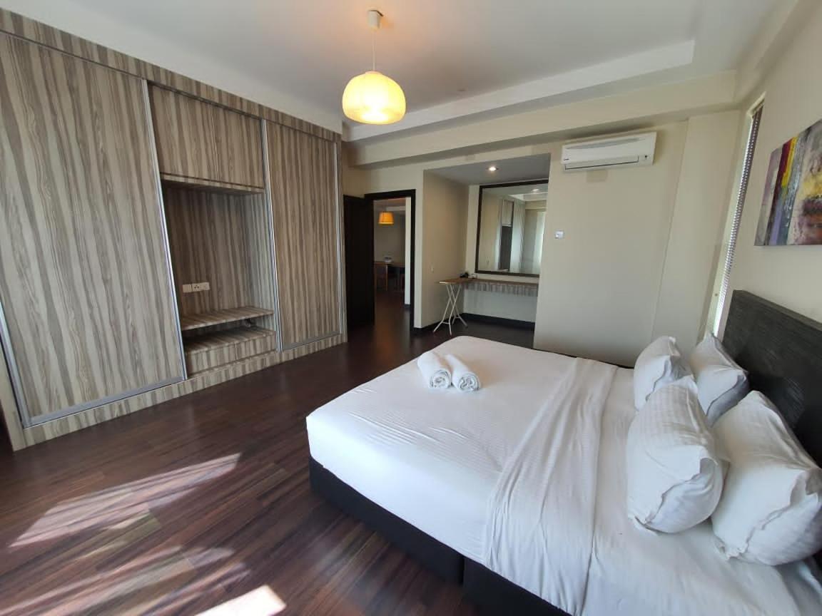Aa Residen Luxury Condo Homestay 18Mins Walk Tanjung Aru Beach & Golf Course, Not Beach Side Resort Kota Kinabalu Kültér fotó