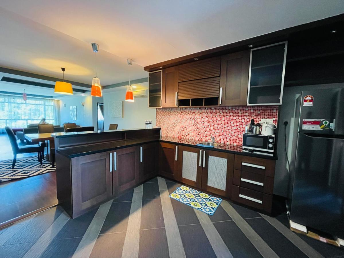 Aa Residen Luxury Condo Homestay 18Mins Walk Tanjung Aru Beach & Golf Course, Not Beach Side Resort Kota Kinabalu Kültér fotó